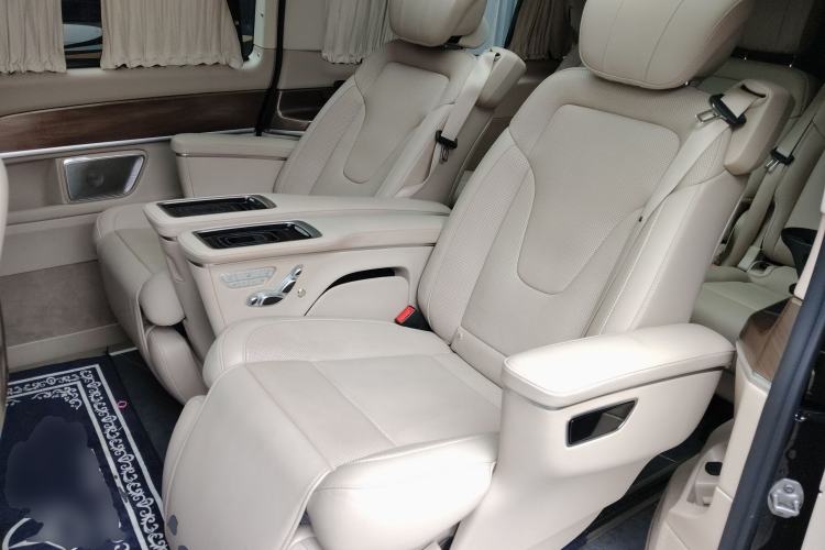 Used Mercedes-Benz V-Class 2022 V 260 L Long-wheelbase Luxury Edition
