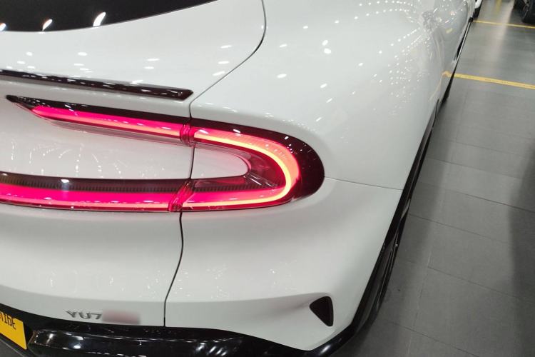 Used Xiaomi Auto YU7 2025 Ultra-Long Range High-Performance All-Wheel-Drive Max Edition
