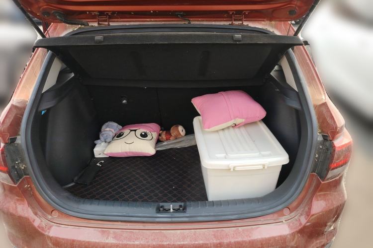 Used Kia KX Cross 2017 1.4L AT GLS Trunk