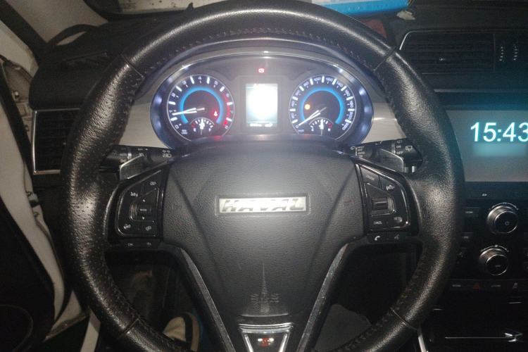 Used Haval H2 2018 Red-Label 1.5T Dual-Clutch Two-Wheel-Drive Elite Model Steering Wheel