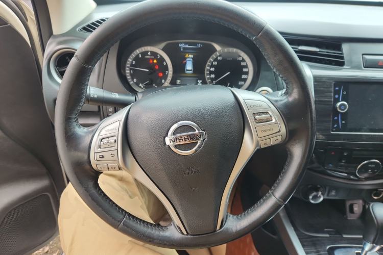 Used Nissan Terra 2018 2.5L Automatic 4x4 Flagship Edition Steering Wheel