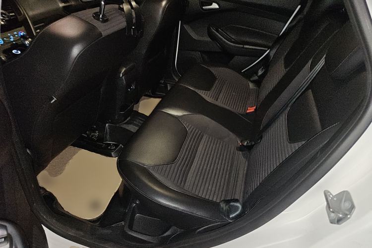 Used Ford Focus 2018 Sedan Classic 1.6L Automatic Trendy SmartDrive Edition