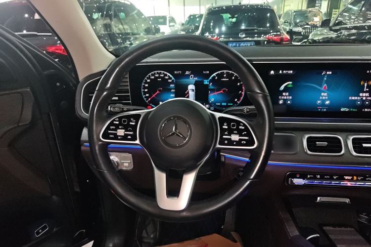 Used Mercedes-Benz GLE 2021 GLE 450 4MATIC Luxury Model Steering Wheel