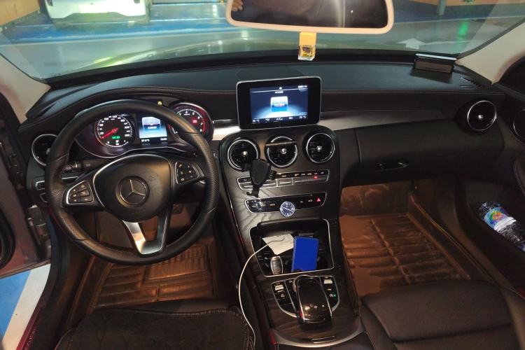 Used Mercedes-Benz C-Class 2015 C 180 L Sport Edition Center Console