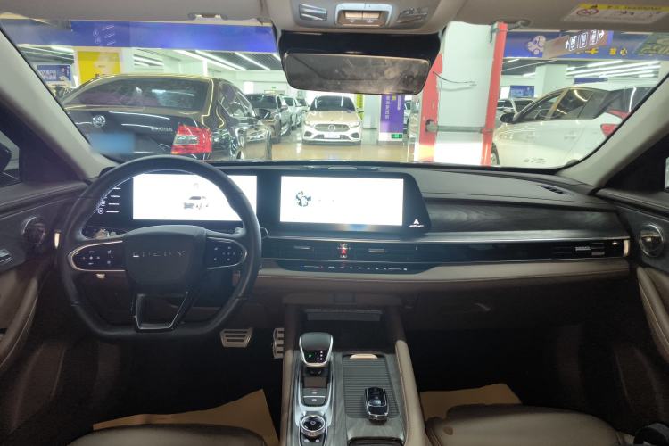 Used Chery Arrizo 8 2023 High-Performance Edition 2.0T DCT Powerfully Equipped
