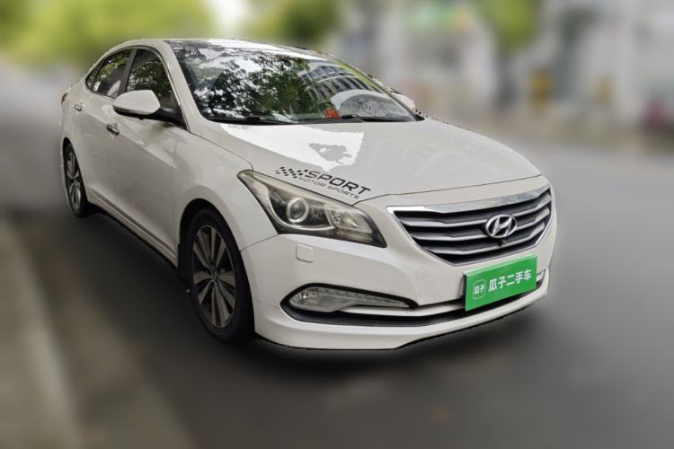 Used Hyundai Mistra 2014 1.8L Automatic Deluxe DLX Model Front Right 45 Deg