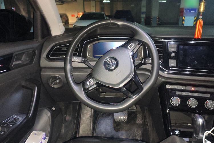 Used Volkswagen T-ROC 2020 280TSI DSG Two-Wheel Drive Comfort Version Steering Wheel