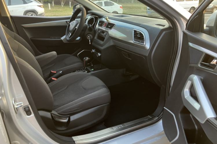 Used JAC Refine S2 2015 1.5L CVT Luxury Edition