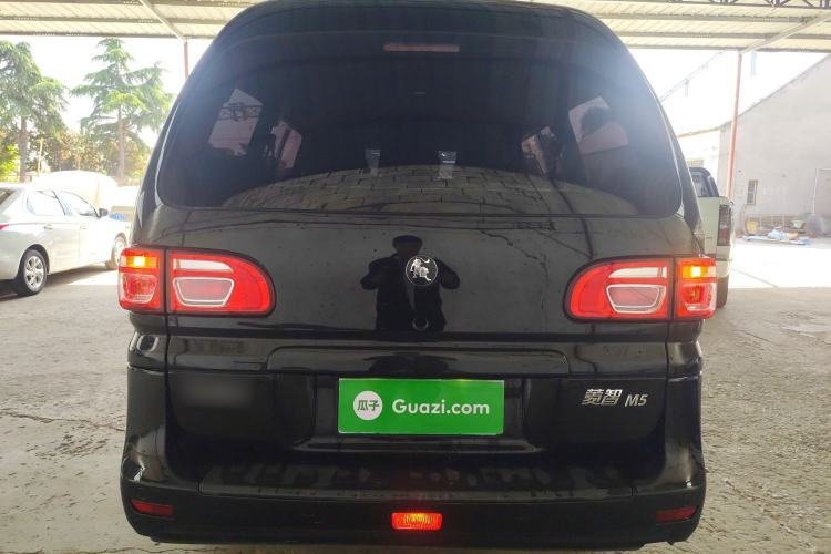 Used FORTHING Lingzhi 2023 M5 1.6L Practical Model 5 Seats
