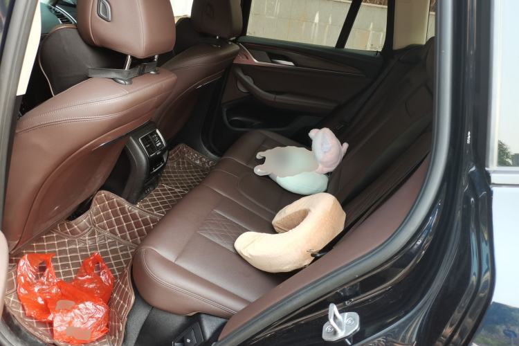 Used BMW X3 2022 xDrive30i Luxury Model M Night Sky Package Left Rear Seat