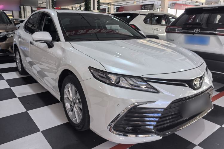 Used Toyota Camry 2021 2.0G Luxury Edition
