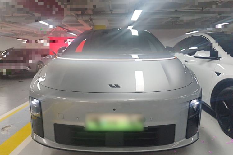 Used Li Auto i6 2025 Model Two-Wheel-Drive Standard Type Front