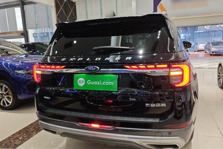 Used Ford Explorer 2023 EcoBoost 285 Four-Wheel Drive Stylish Plus Version 7 Seats