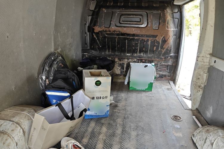 Used SAIC MAXUS EV30 2021 Pure Electric Smart Logistics Expert with Long Wheelbase—CATL