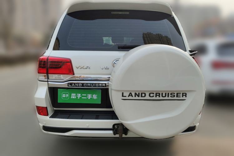 Used Toyota Land Cruiser 
