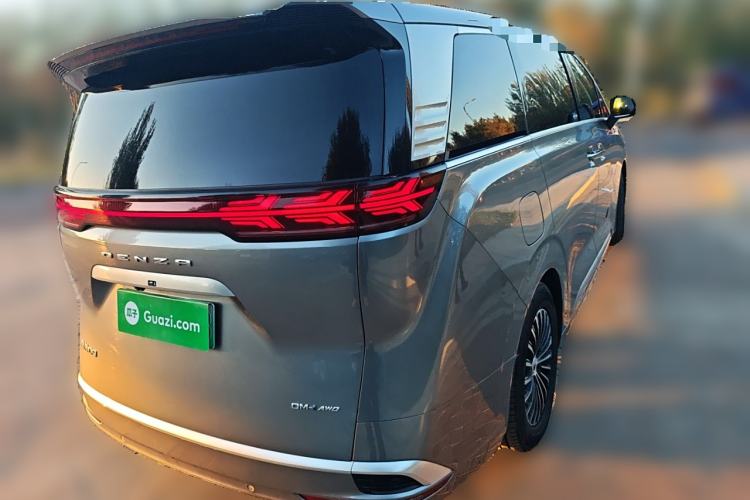 Used Denza D9 2024 DM-i 980 Four-Wheel Drive Prestige Model Rear Right 45 Deg