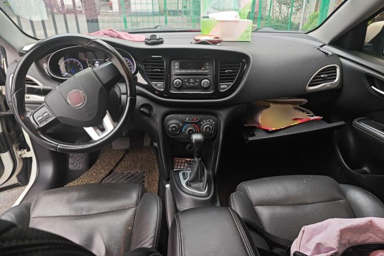 Used Fiat Viaggio 2012 1.4T Automatic Jingxiang Edition Center Console