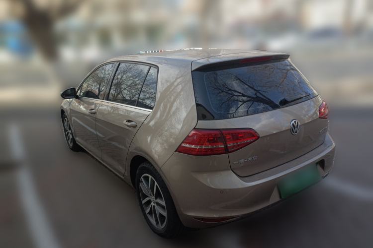 Used Volkswagen Golf 2015 1.4TSI Automatic Luxury Model
