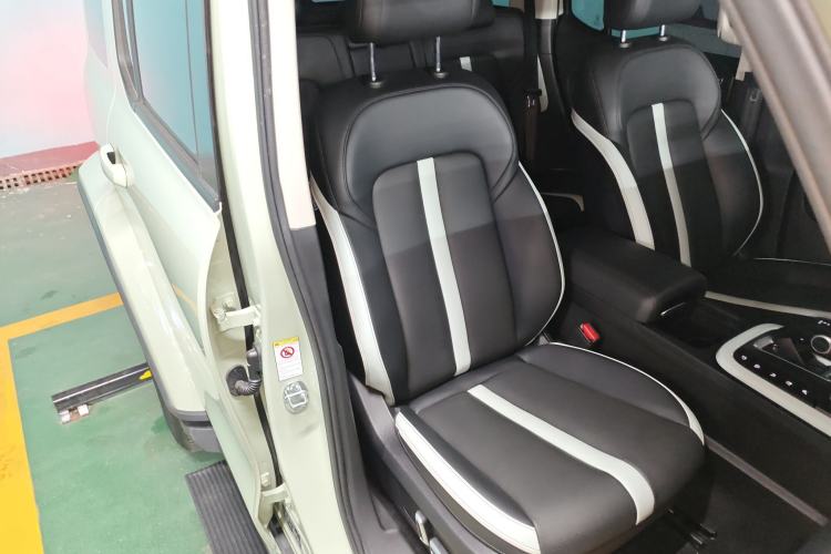 Used Tank 300 2021 City Edition 2.0T—Truly Stylish
