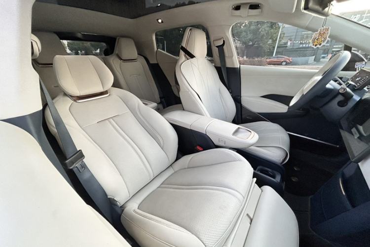 Used Zeekr X 2023 Rear-Drive YOU Edition 4 Seats