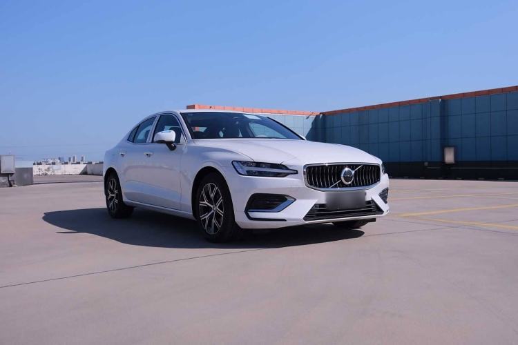 Used Volvo S60 2025 B4 Zhiyi Luxury Edition
