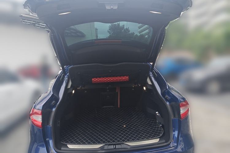 Used Maserati Levante 2016 3.0T Standard Edition Trunk