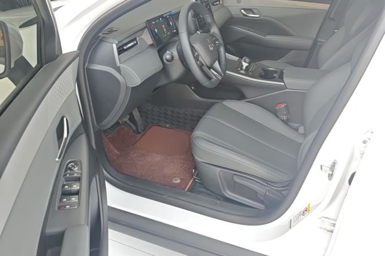 Used BYD Qin PLUS 2025 DM-i Smart Drive 55KM Leading Model
