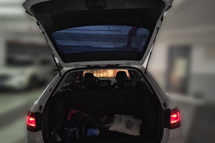 Used Volkswagen Gran Lavida 2013 1.4 TSI Automatic Comfort Model Trunk