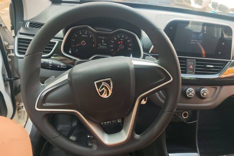 Used Baojun 310 2017 1.5L Automatic Fashion Model
