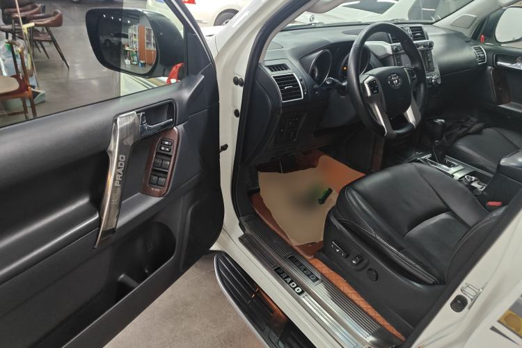 Used Toyota Prado 2016 3.5L Automatic TX-L
