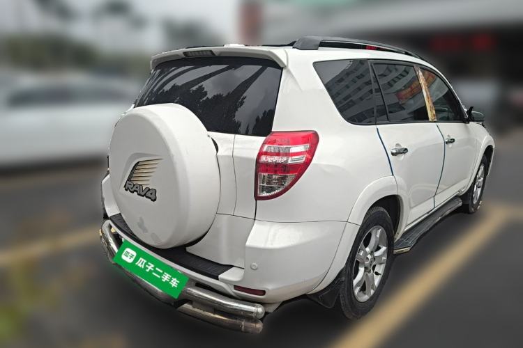 Used Toyota RAV4 2011 2.0L Automatic Luxury Edition
