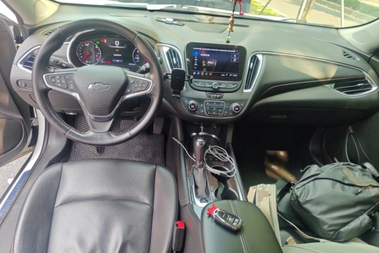 Used Chevrolet Malibu XL 2019 Redline 550T Automatic Smart Edition Interior 2