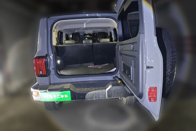 Used Tank 300 2021 Off-Road Edition 2.0T Conqueror Trunk