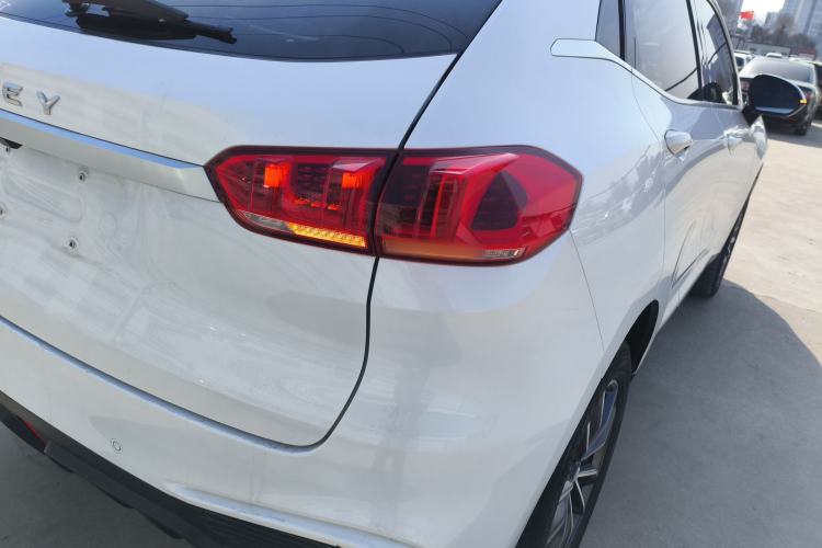 Used Wey VV5 2021 1.5T Two-Wheel Drive Color Pioneer