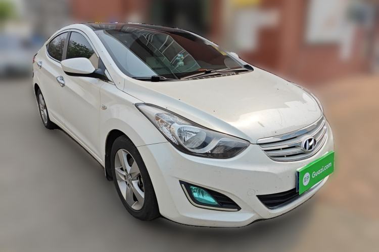 Used Hyundai Elantra (5th Generation / Langdong) 2012 1.6L Manual Fashion Edition Front Right 45 Deg