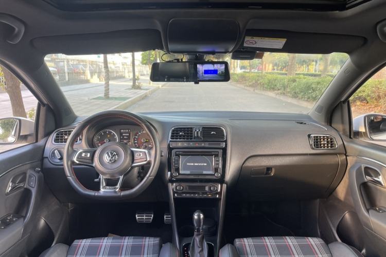 Used Volkswagen Polo 2015 1.4TSI GTI
