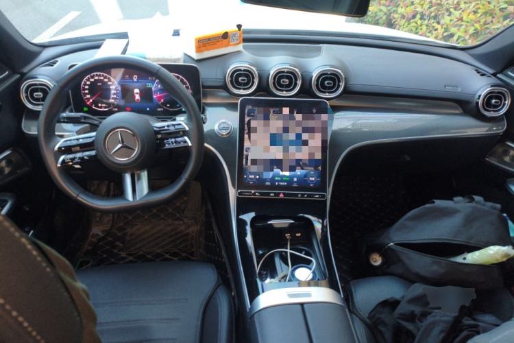 Used Mercedes-Benz C-Class 2024 Facelifted C-Class 260 L Night Edition Sports Version Center Console