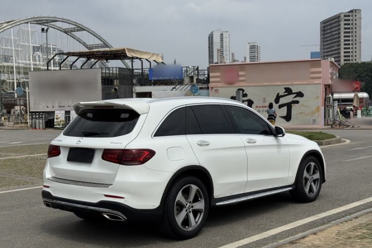 Used Mercedes-Benz GLC 2017 GLC 260 4MATIC Luxury Model
