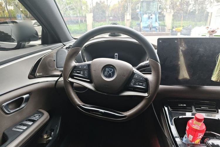 Used BYD Han 2020 DM Four-Wheel Drive Performance Edition Prestige Model Steering Wheel