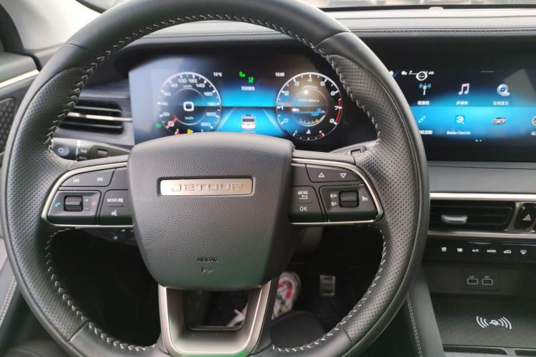 Used JETOUR X90 PLUS 2024 1.6TD DCT Villa PRO 7-Seater Interior 2