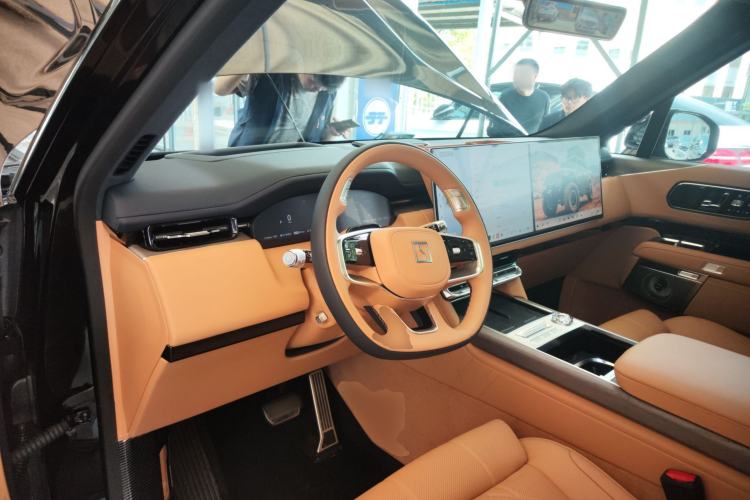 Used Zeekr 9X 2025 Hyper Edition Center Console