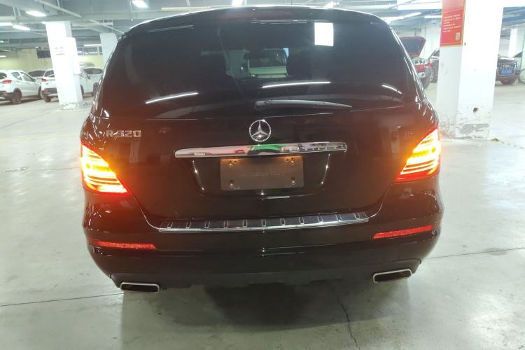 Used Mercedes-Benz R-Class 2017 R 320 4MATIC Business Edition Prestige Model
