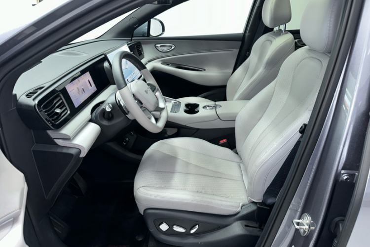 Used BYD Sealion 06 New Energy 2025 Model EV 605 Navigation Plus Edition Interior 2