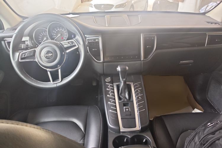 Used Zotye SR9 2017 2.0T Automatic Ultimate Road Edition
