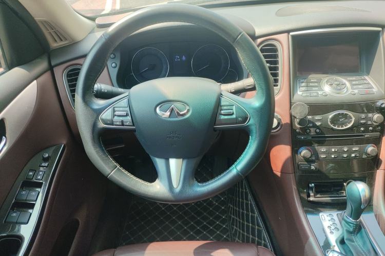 Used Infiniti QX50 2015 2.5L Enjoyment Edition Steering Wheel