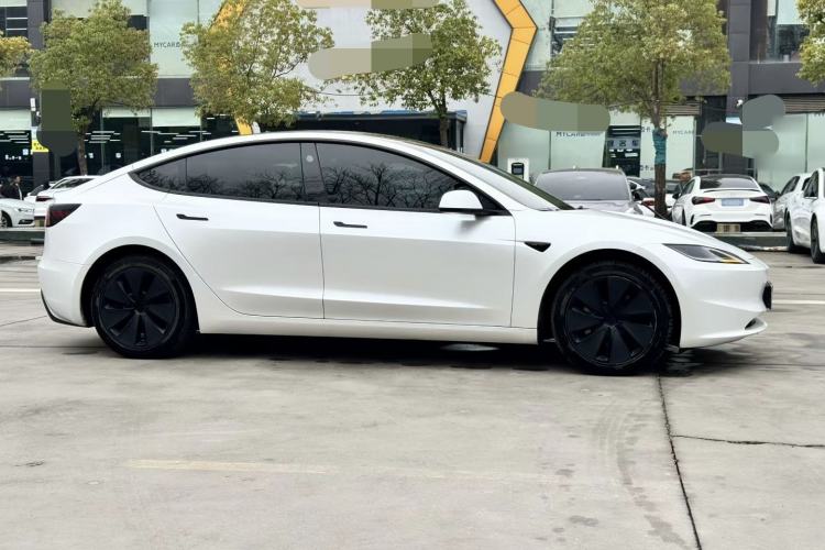 Used Tesla Model 3 2023 Rear-Wheel-Drive Version
