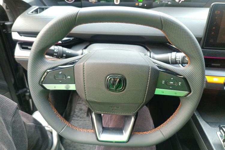 Used Changan UNI-V iDD 2023 ZhiDian iDD 1.5T 113km ZhiKu Model