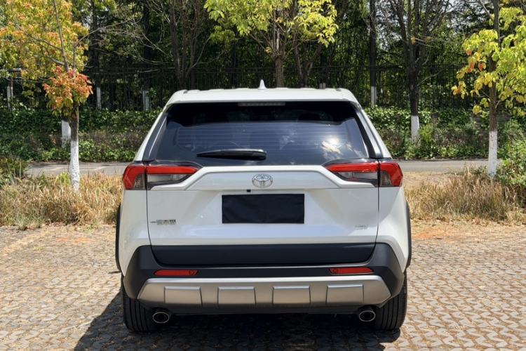 Used Toyota RAV4 2022 2.0L CVT 4x4 Fashion Edition Exterior 5