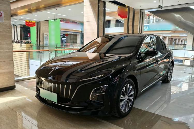 Used Hongqi E-QM5 2022 431 km Charge & Enjoy Edition