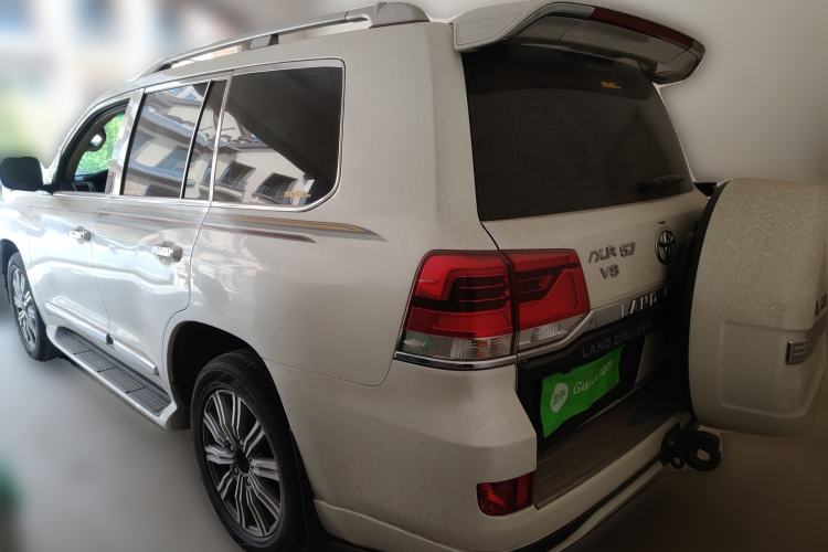 Used Toyota Land Cruiser 2015 4.0L V6 Middle East Low-Trim Version Rear Left 45 Deg